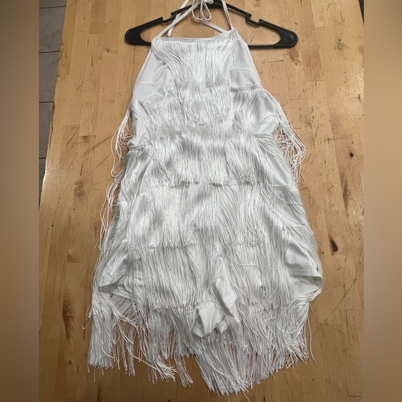 Western/boho vibes white fringe halter strap romper, size small, open back - Picture 7 of 12